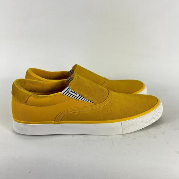 Nike SB Zoom Verona Slip PRM Men's 10 Yellow Running Athletic Shoes DM4424-700 - Picture 2 of 10